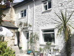 The Guest Cottage